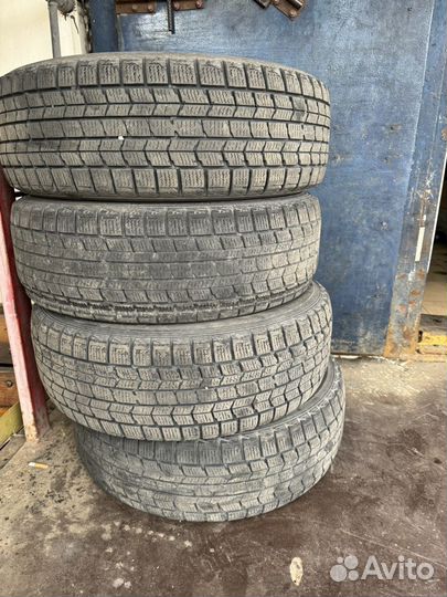 Dunlop Graspic DS3 6.5/6 R15