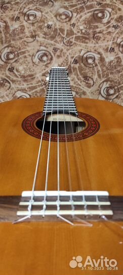 Классическая гитара yamaha c40