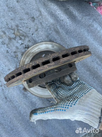 Тормозной диск Kia Spectra