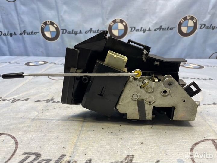 Замок двери передний левый Bmw 528I E39 M52B28TU