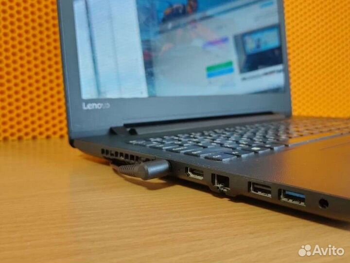 Быстрый ноутбук Леново/2 видеокарты/4 ядра/15.6