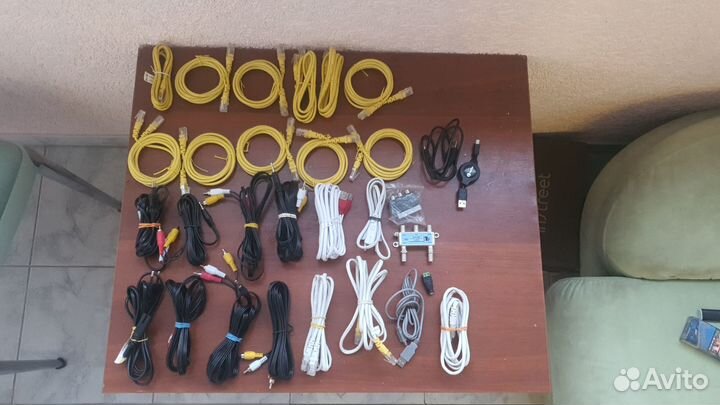 Кабели lan, тюльпаны