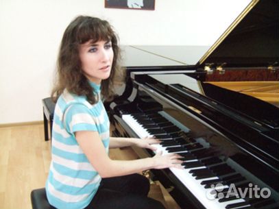 Репетитор по фортепиано сольфеджио,концертмейстер