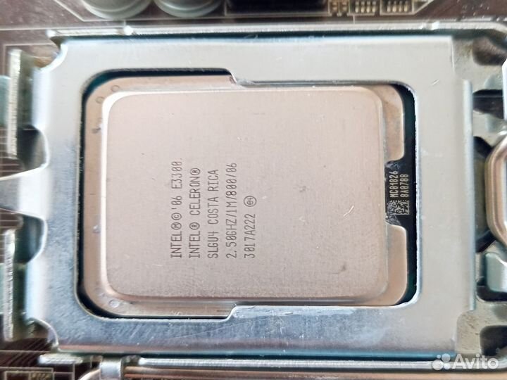 Материнская плата с процессором