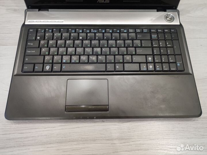 Ноутбук Asus 2ядра/4Gb/HD5730/SSD/HDD