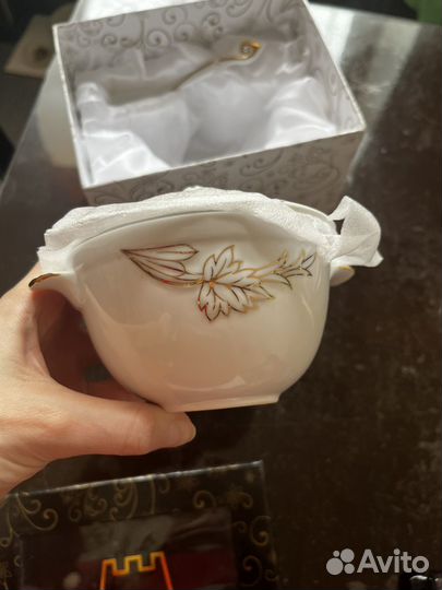 Икорница фарфоровая