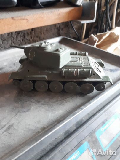 Игрушка танк алюминий