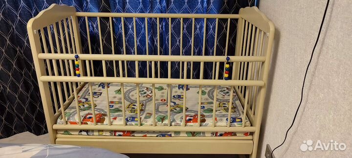 Детская кроватка