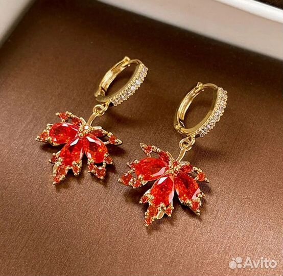 Новые серьги Клиновый листок