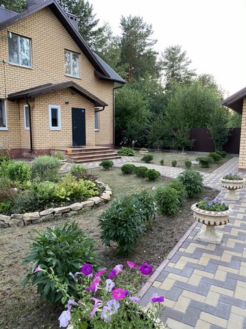 Коттедж 160 м² на участке 10 сот.