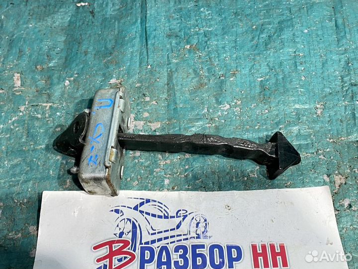 Ограничитель двери Mazda CX-7 I (2006—2009)