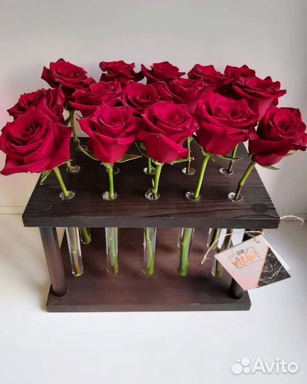 Ваза для цветов с колбами