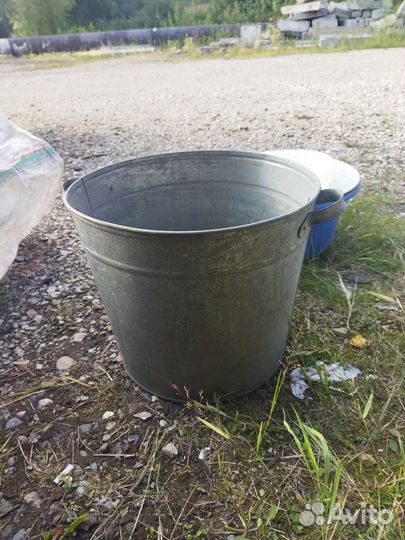 Фляга алюминиевая, бачок, вёдра для воды