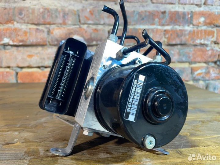 Блок ABS Bmw 3 E91 N43B20 2011