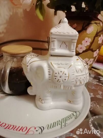 Статуэтка для чая