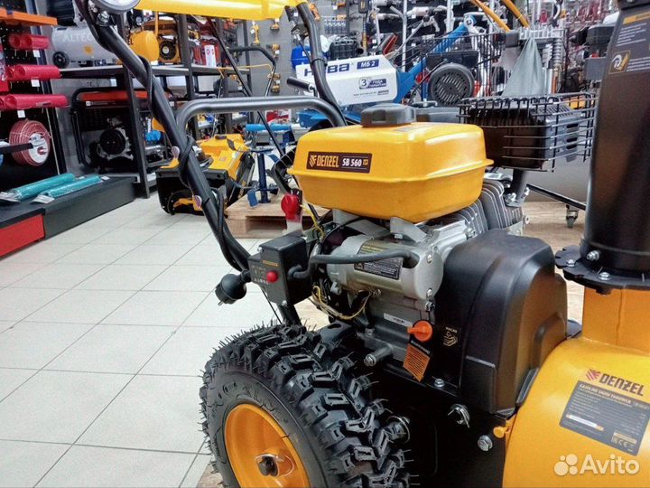 Бензиновая снегоуборочная машина SB 560 LP