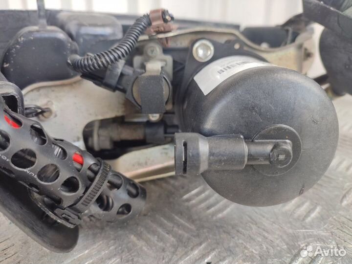 Компрессор подвески Toyota Sequoia USK65 3UR-FE