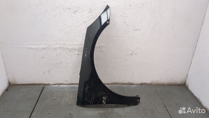 Крыло Mercedes R W251 2005, 2008