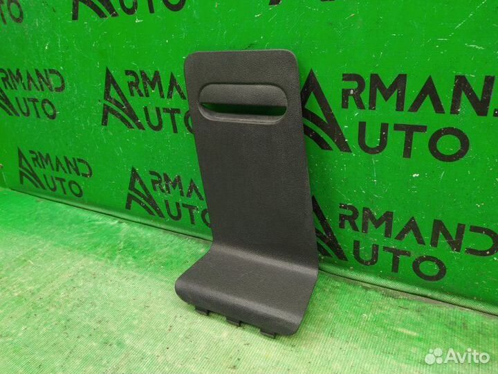 Обшивка багажника Renault Duster 2010