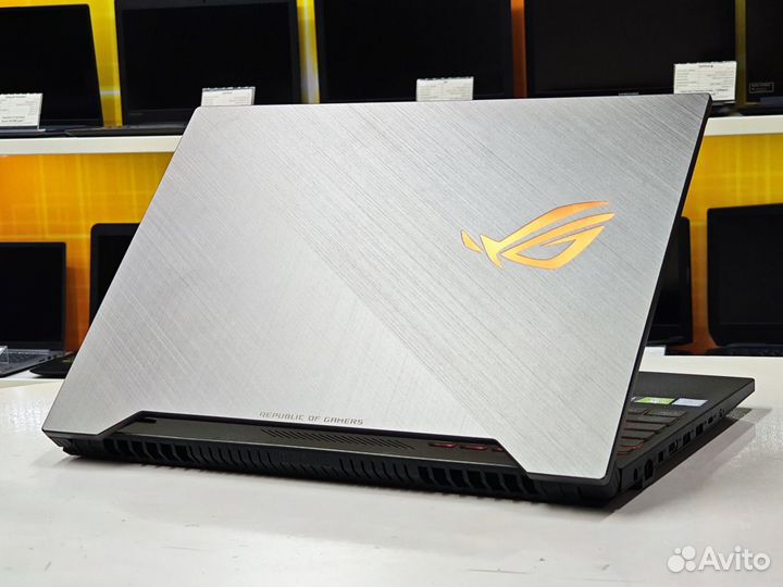 Игровой Asus Strix 15 144Hz i7 RTX2060 ssd256+1tb