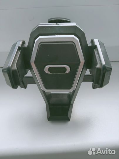 Держатель для телефона в машину