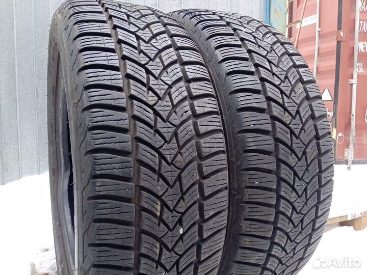 Esa-Tecar Super Grip 9 HP 195/55 R16