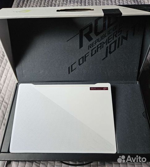 Новый Asus ROG Zephyrus 14 R7/3060/16/512