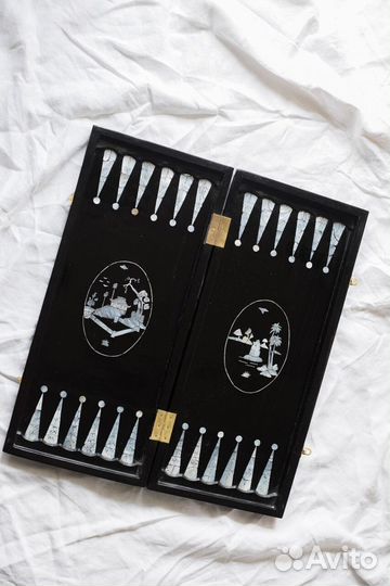 Шахматы перламутр и лаковое дерево, середина 20в