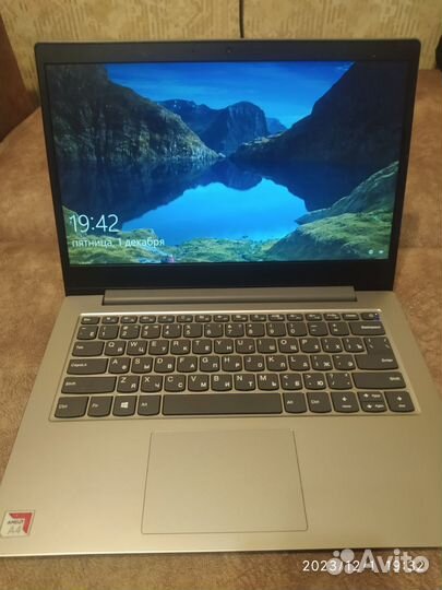 Ноутбук lenovo