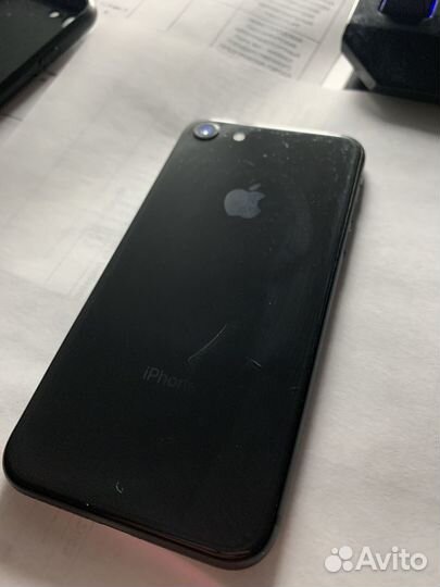 iPhone 8, 64 ГБ