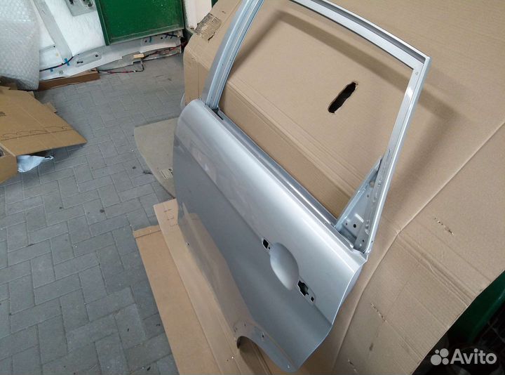 Дверь задняя левая шевроле каптива Ц 140 chevrolet