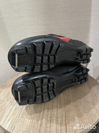 Лыжные ботинки 42 размер