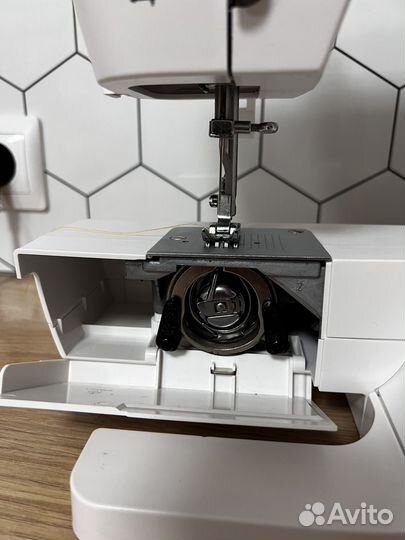 Швейная машина dexp SM-3500W