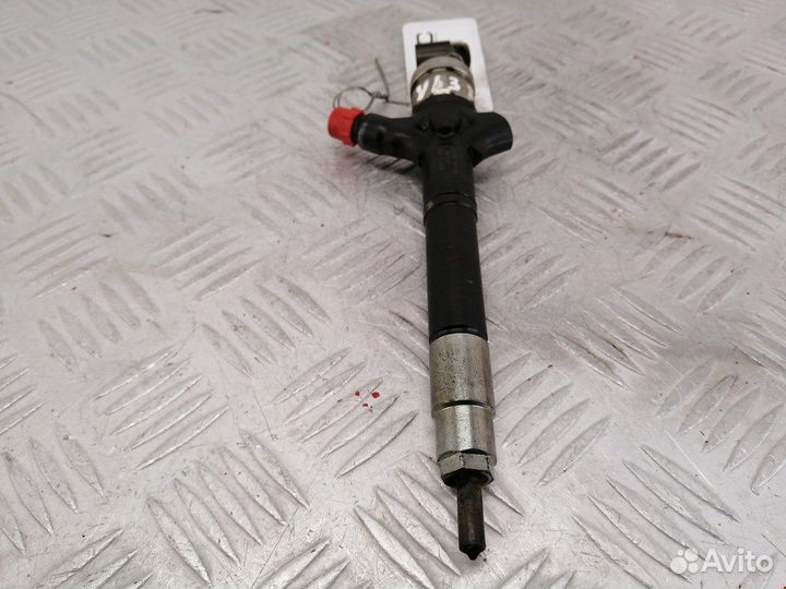 Форсунка для Toyota Avensis 2 (T250)