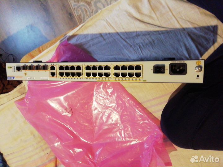 Коммутатор ZTE ZXR10 2928E