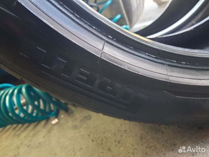 Pirelli P Zero 245/45 R20