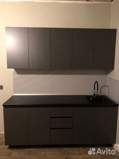 Кухня маленькая в студию