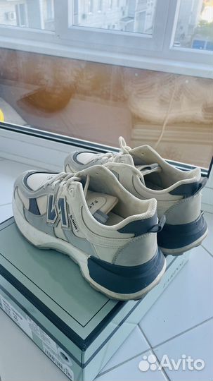 Кроссовки женские 40 размер