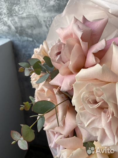 Розы в коробке, розовые розы