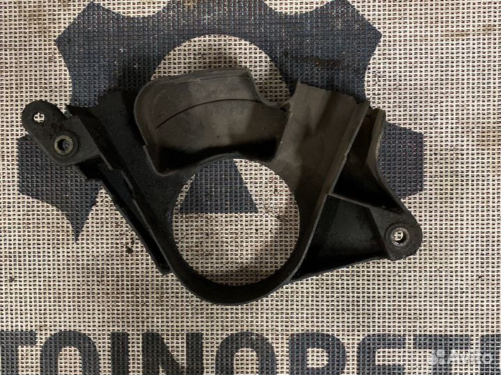 Кожух ремня грм Volkswagen Golf 3 030109127C