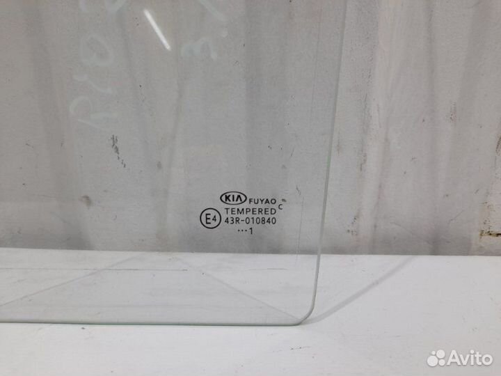 Форточка задняя левая Kia Rio X-Line