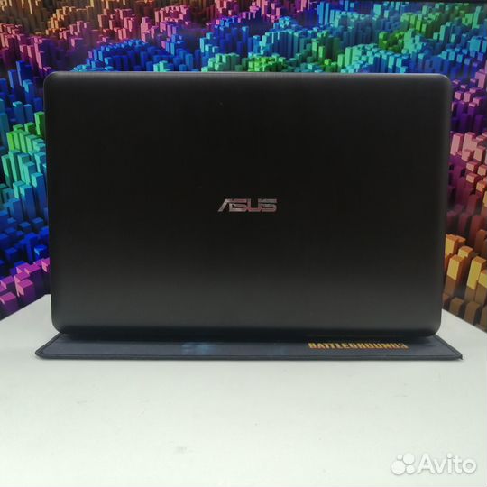 Asus 15.6'' N3710/4gbddr3/500GB/Nvidia 810M 1GB
