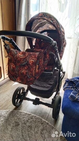 Коляска прогулочная 2 в 1