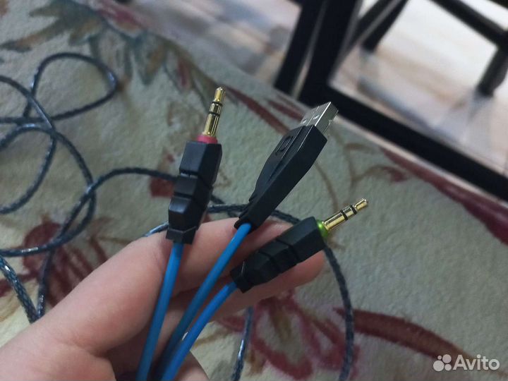 Игровые наушники