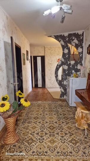 3-к. квартира, 89 м², 1/3 эт.
