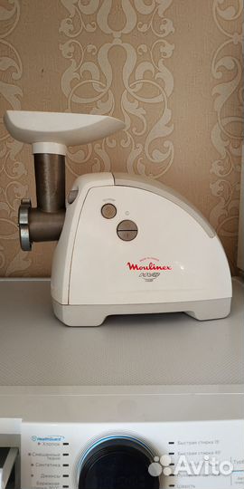 Мясорубка электрическая moulinex