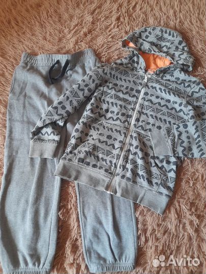 Спортивные костюмы