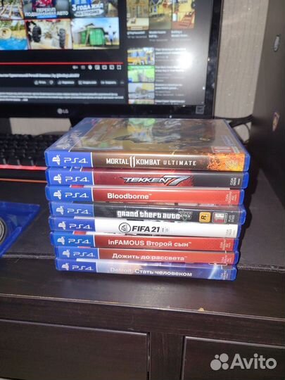 Sony playstation 4 + VR + диски на фото