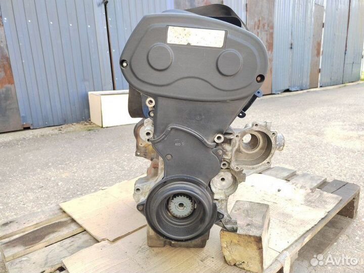 Двигатель без навесного Opel Astra J A16XER 2010