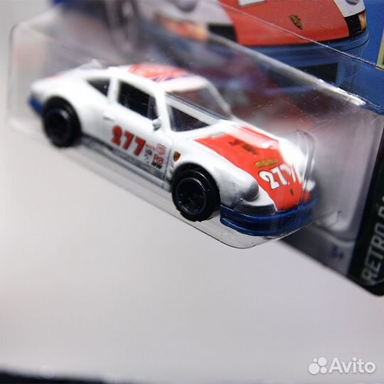 Машинка Hot Wheels - '71 Porsche 911